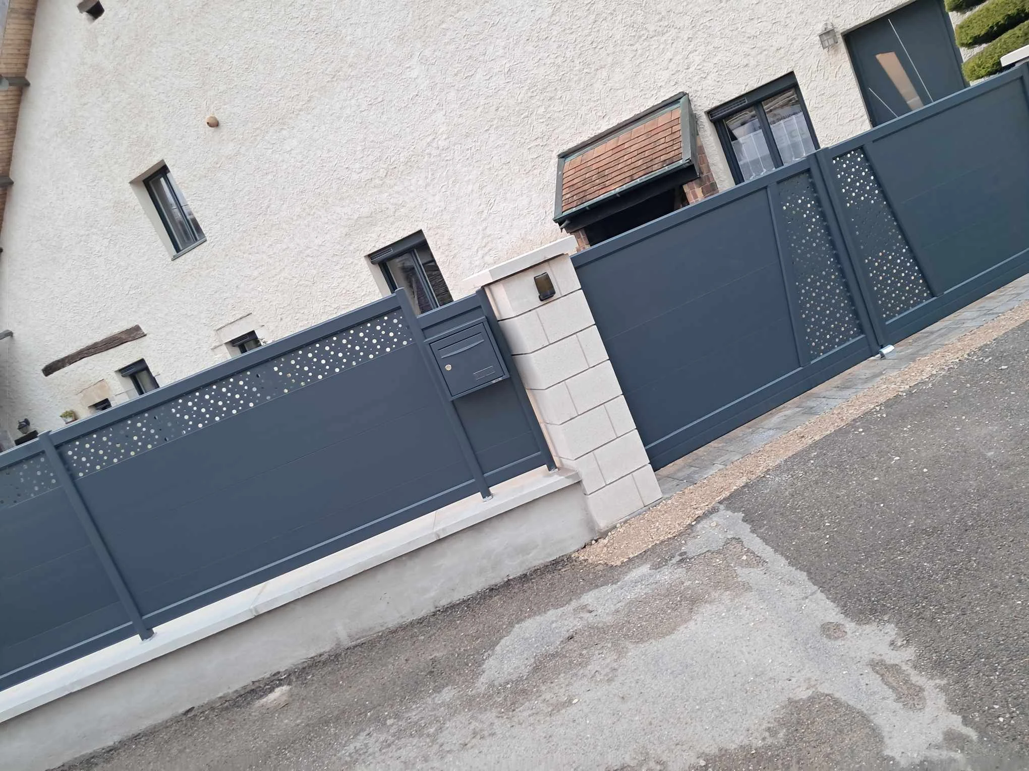 PORTAIL ET CLOTURE ALUMINIUM