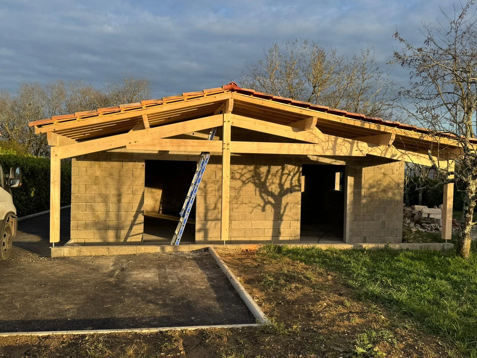 Charpente traditionnelle sur mesure – Fabrication et pose artisanale