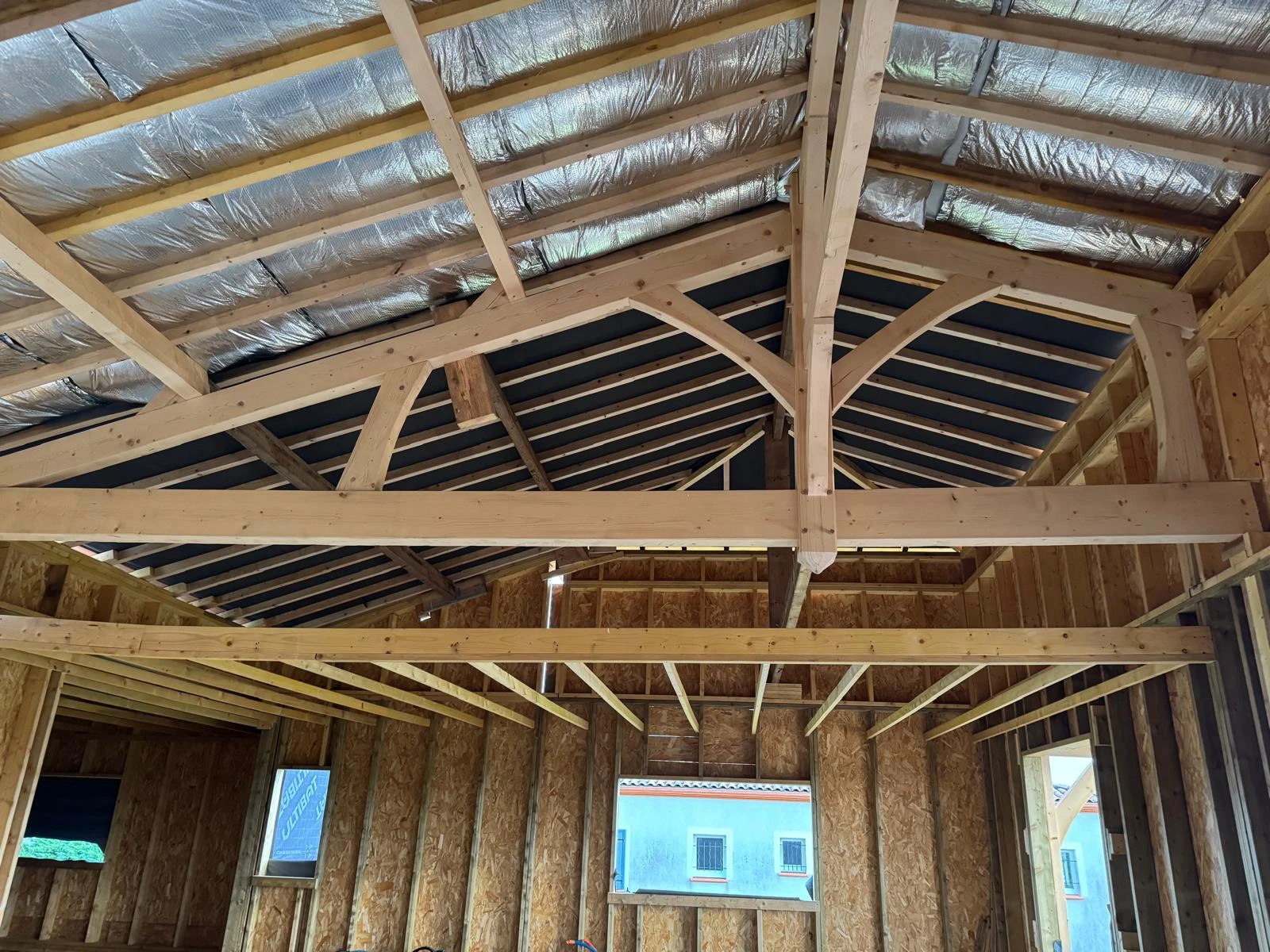 Construction de charpente neuve – Fabrication et pose sur mesure