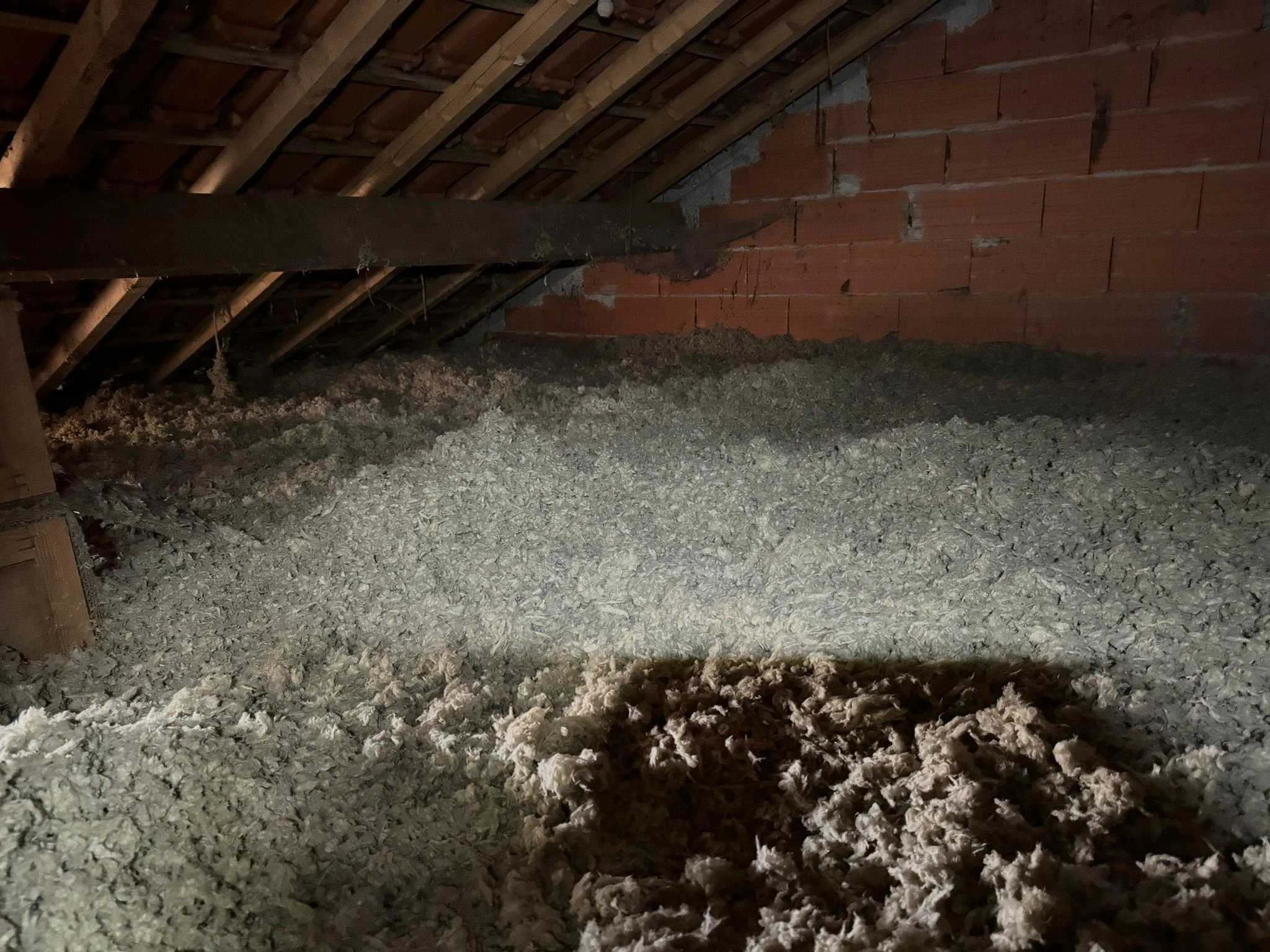 Isolation de toiture et combles – Performance thermique durable