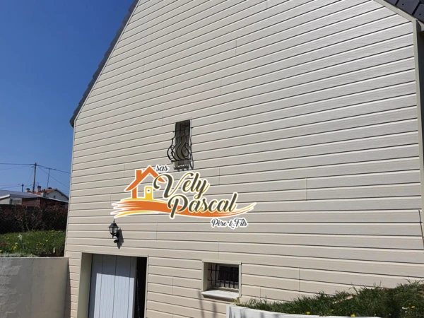 Bardage façade dans l’Aisne (02) – Rénovation extérieure et habillage par Vely Pascal Père & Fils