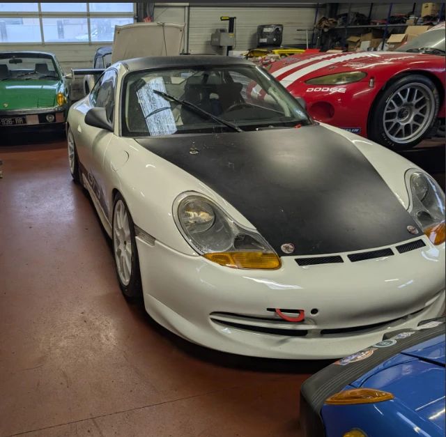 Restauration complète ou partielle de véhicules historiques ou de compétition.