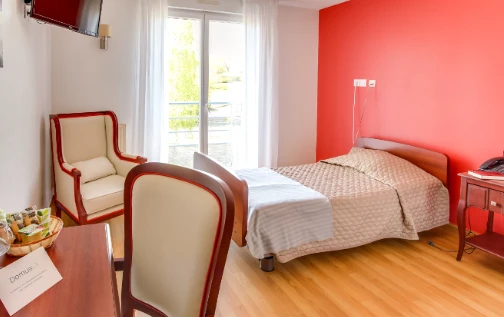 Investissement en chambre médicalisée en EHPAD au loyer de 572 € garanti net d'impôt pour la retraite complémentaire.