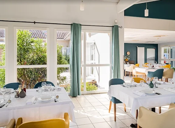 Investissement en chambre médicalisée en EHPAD au loyer de 673 € garanti net d'impôt pour la retraite complémentaire.