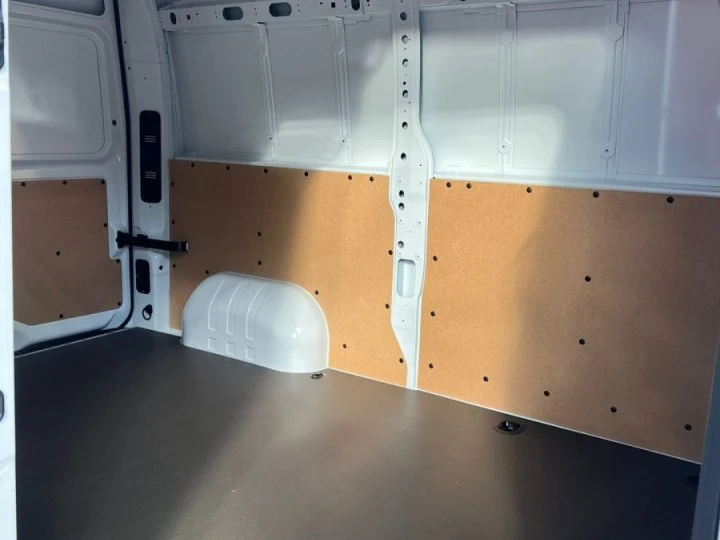 RENAULT MASTER DCI 130 NEUF
