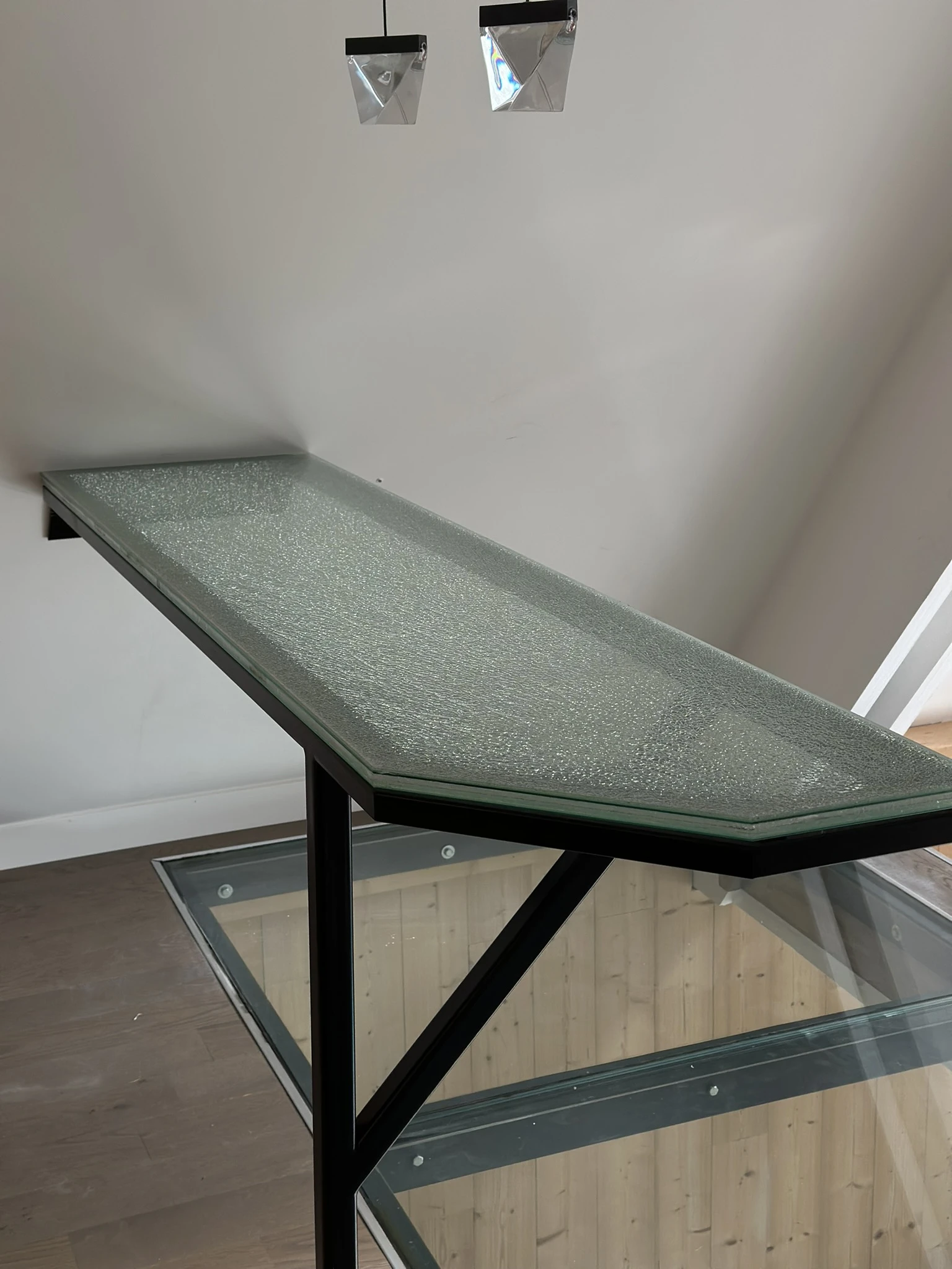 Création de tables en métal sur mesure