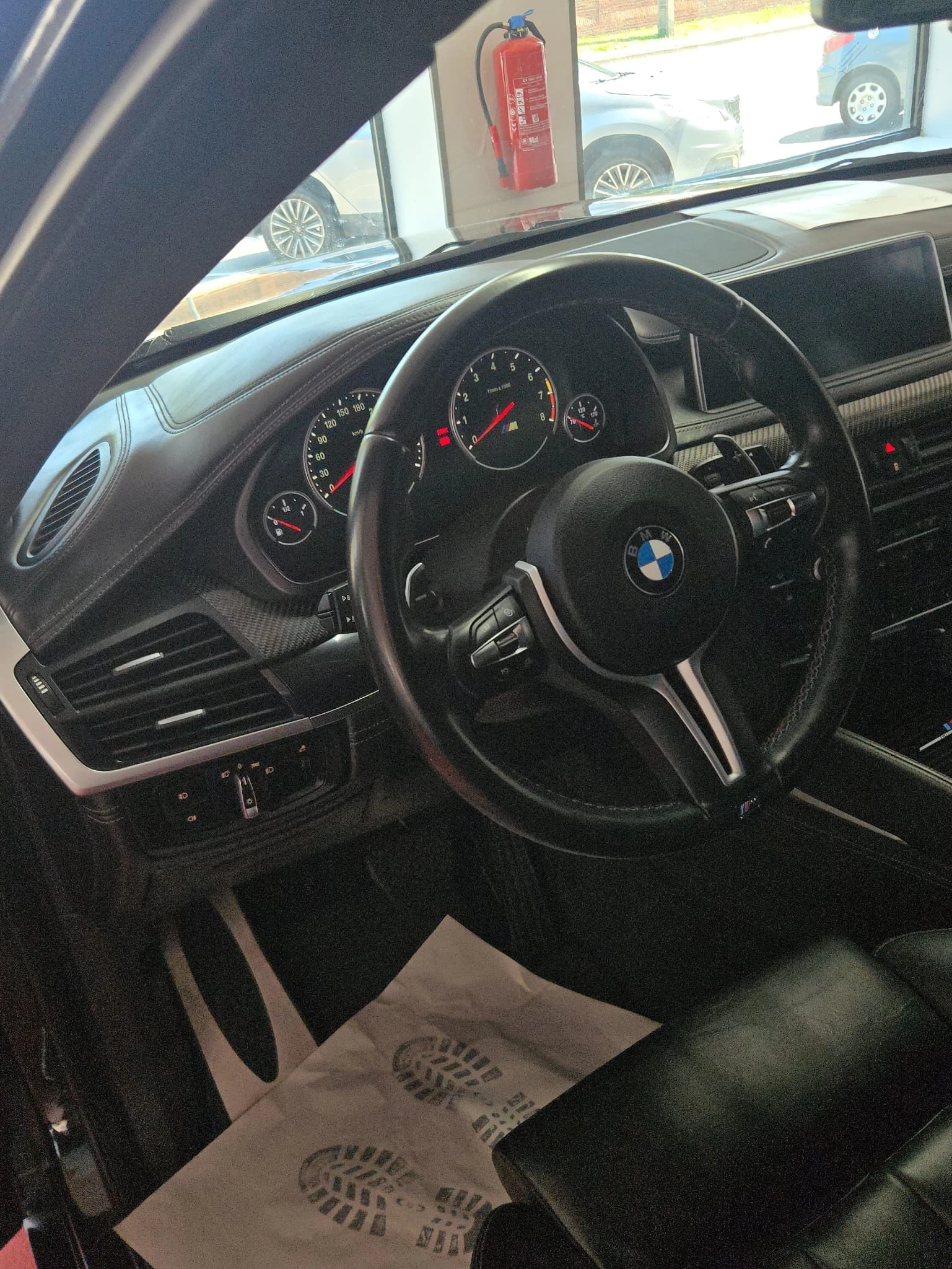 BMW X6 M F86 – 575 CH – V8 – FULL OPTIONS