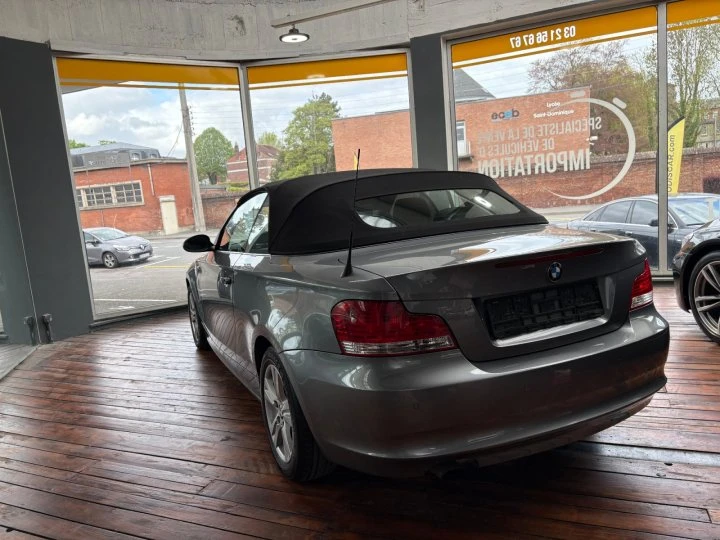 BMW SÉRIE 1 CABRIOLET E88 – 118i 143 CH CONFORT