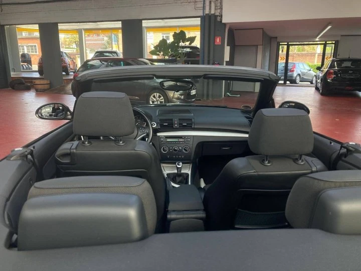 BMW SÉRIE 1 CABRIOLET E88 – 118i 143 CH CONFORT