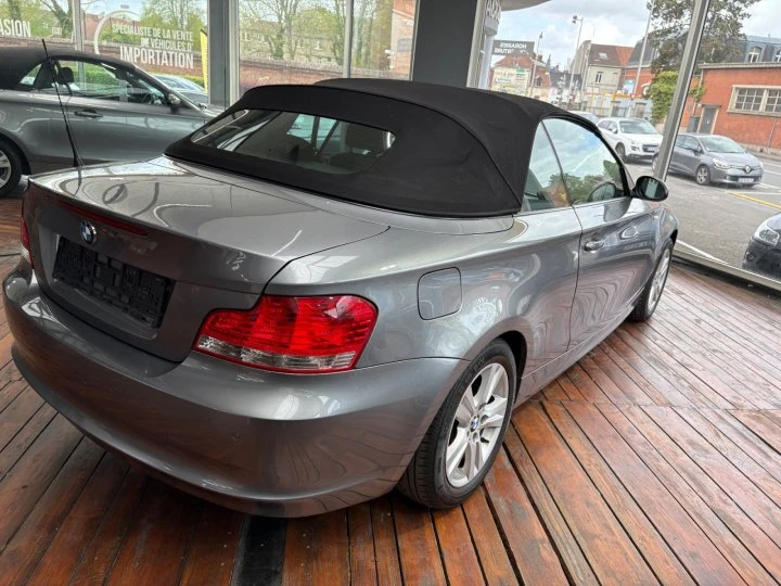 BMW SÉRIE 1 CABRIOLET E88 – 118i 143 CH CONFORT