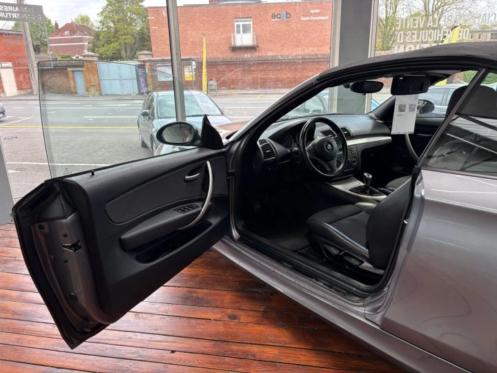 BMW SÉRIE 1 CABRIOLET E88 – 118i 143 CH CONFORT