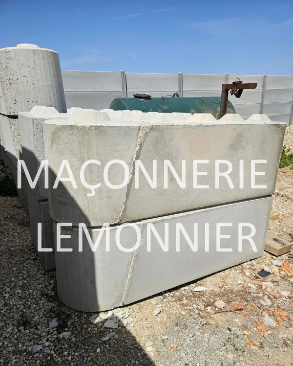 Blocs béton empilables type "Lego"