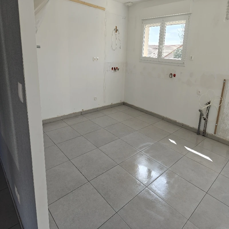 Rénovation de sol suite à des fissuration
