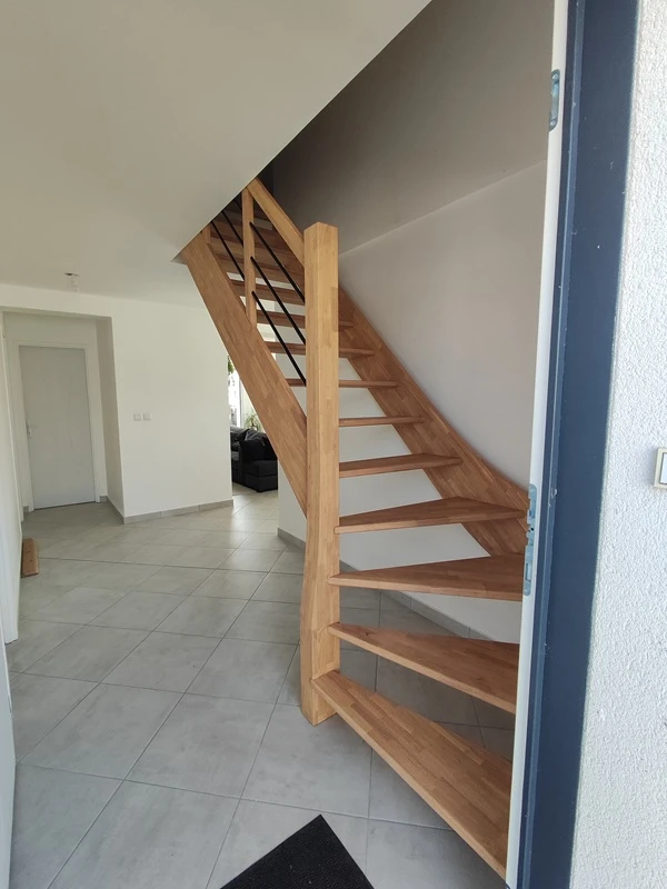 Escalier avec garde corps bois métal à Saint Omer