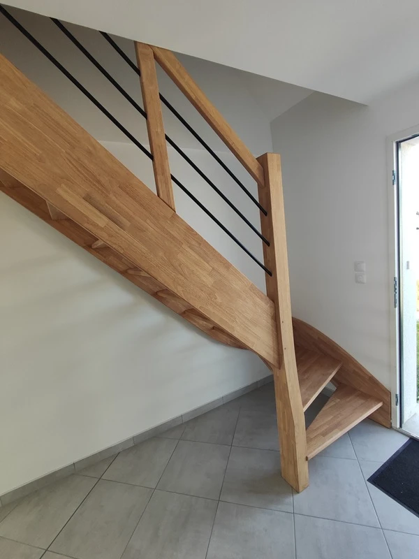 Escalier avec garde corps bois métal à Saint Omer
