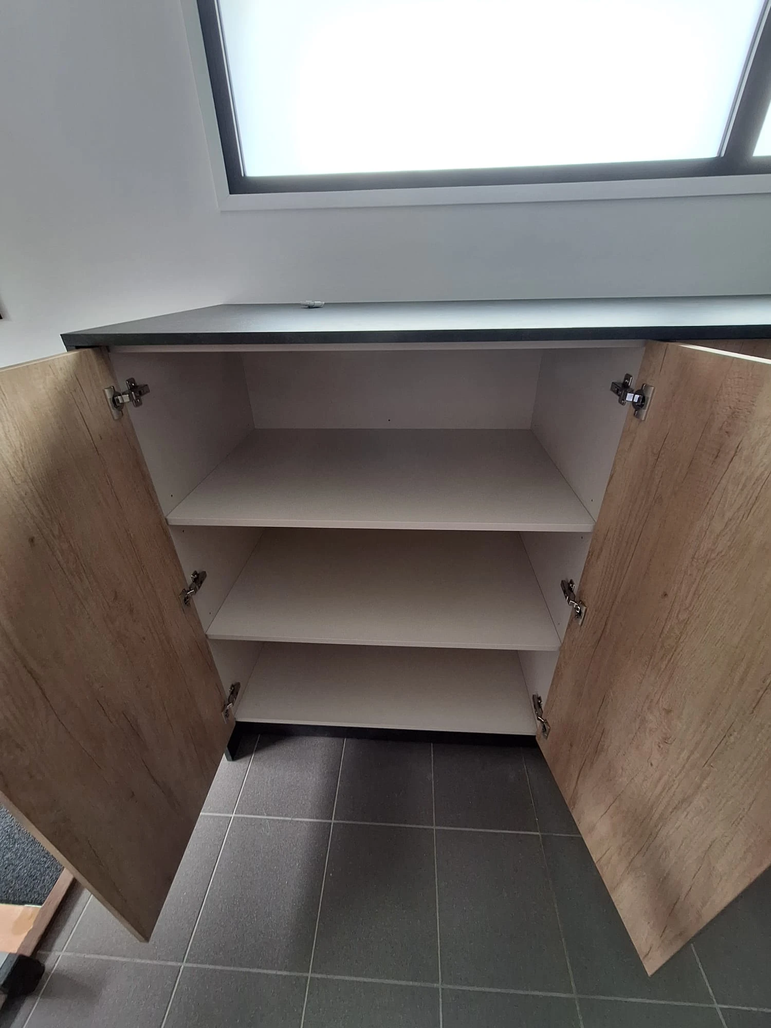 Aménagements sur mesure d'un garage à Lynde