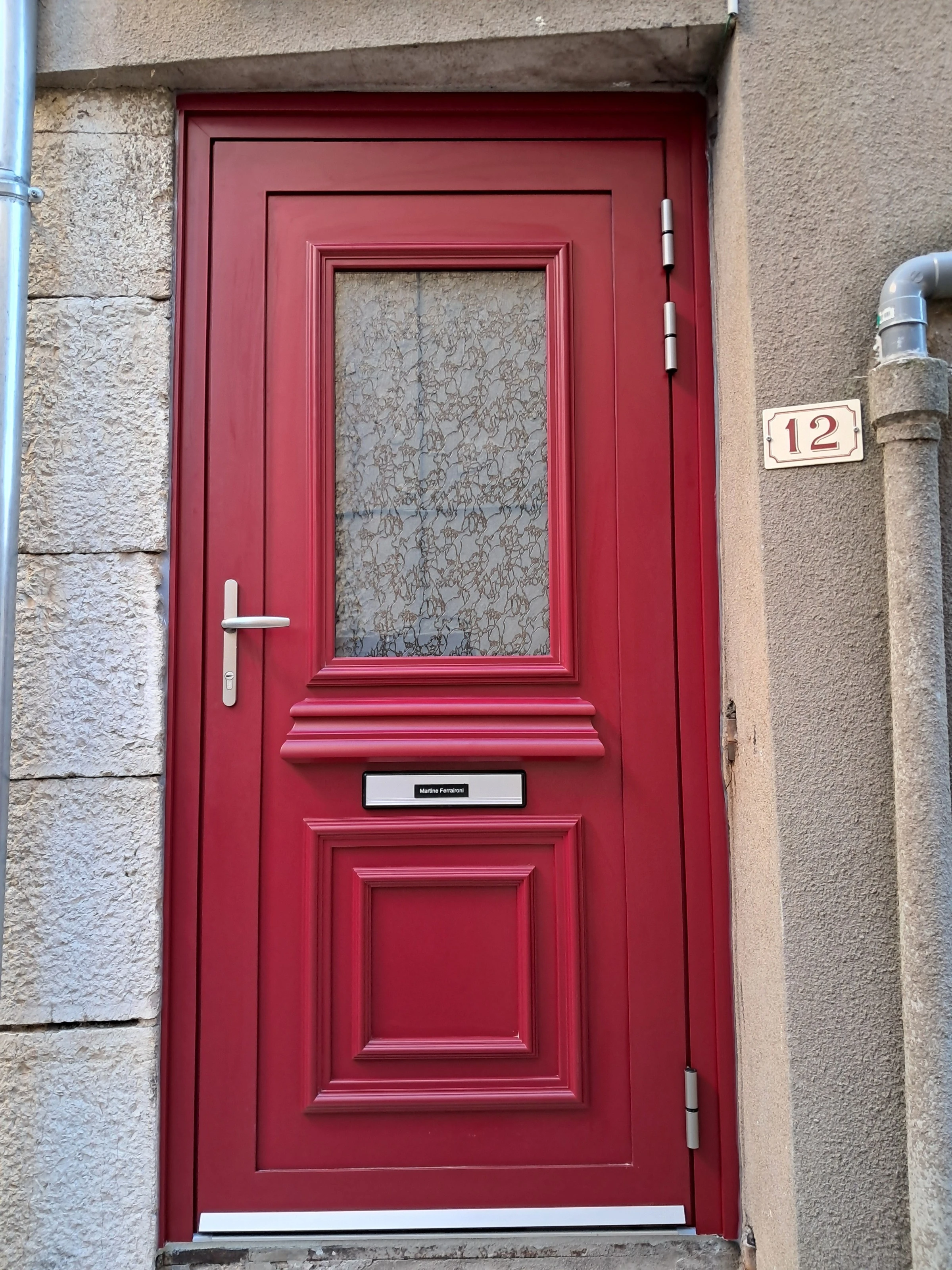 Porte d'entrée aluminium sur mesure – Sécurité, design et isolation | VITREA