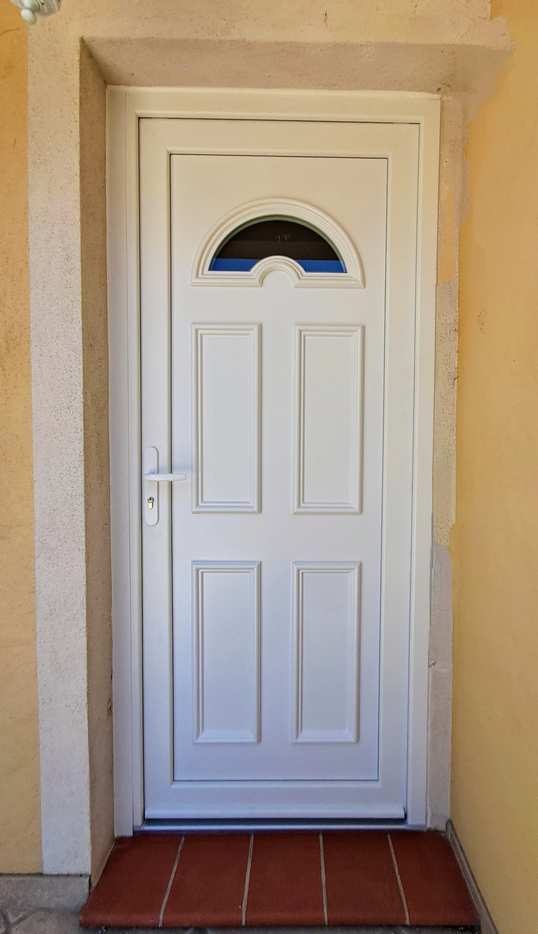 Porte d'entrée PVC sur mesure – Confort et performance énergétique | VITREA