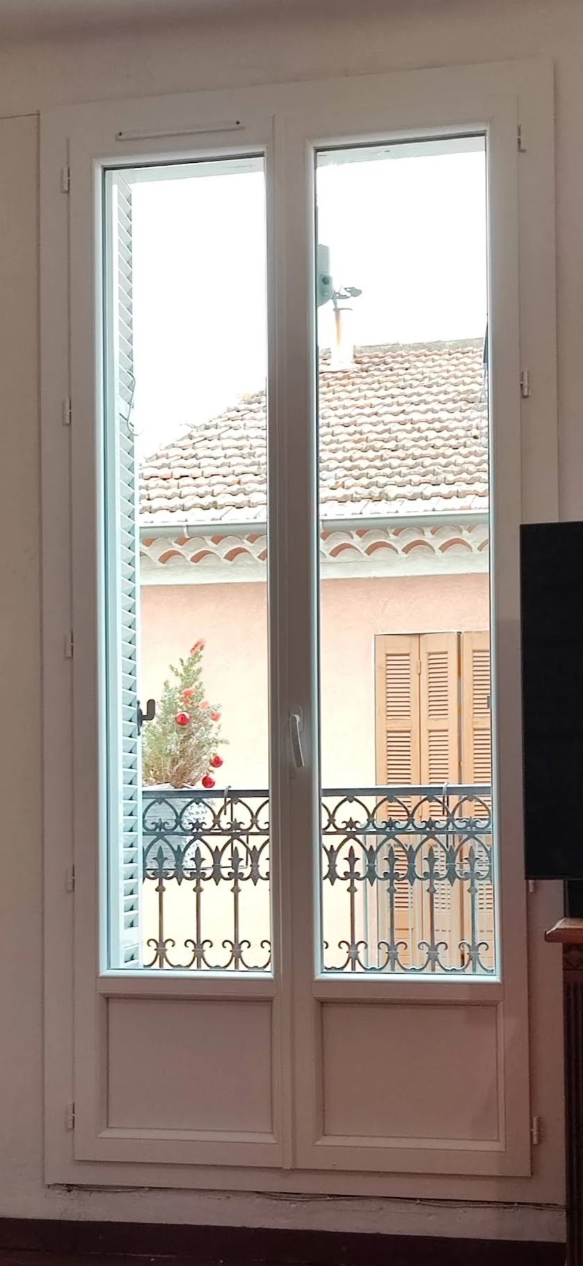 Volet roulant PVC sur mesure – Isolation thermique et économies d'énergie | VITREA