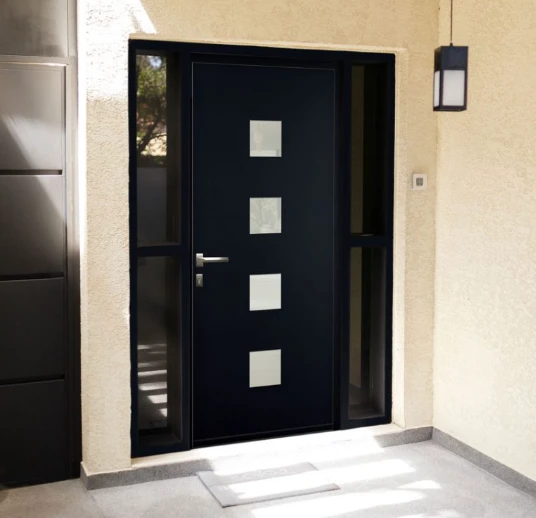 Pose de portes d'entrée à Hyères | Menuisier | STORES ET FERMETURES 13-83