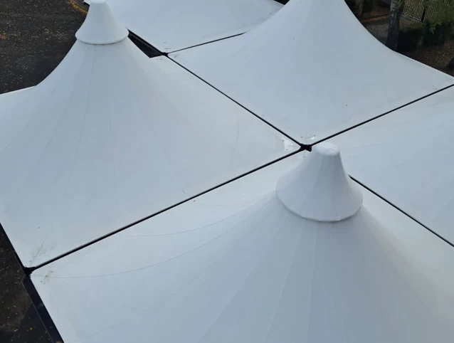 Nettoyage bardage PVC et toile EPDM
