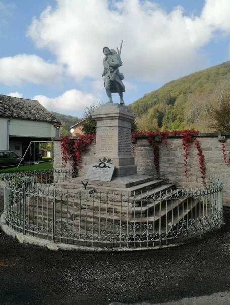 Nettoyage des monuments  aux morts, calvaires et fontaines