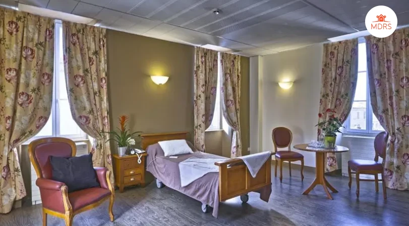 Investissement en chambre médicalisée en EHPAD au loyer de 599 € garanti net d'impôt pour la retraite complémentaire.