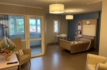 Investissement en chambre médicalisée en EHPAD au loyer de 403 € garanti net d'impôt pour la retraite complémentaire.