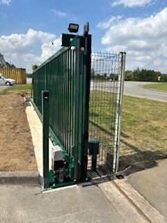 Portail auto-portant R2000 BETAFENCE