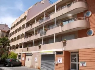 Investissement en chambre médicalisée en EHPAD au loyer de 855 € garanti net d'impôt pour la retraite complémentaire.