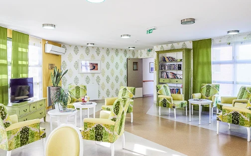 Investissement en chambre médicalisée en EHPAD au loyer de 905 € garanti net d'impôt pour la retraite complémentaire.