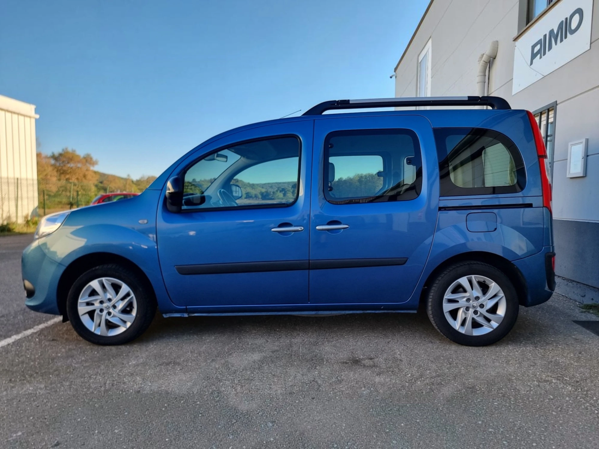 Renault Kangoo 1.6 16V 105 CV DYNAMIQUE/2E MAIN/65 300KM/DISTRI 2026/ATTELAGE/CLIM AUTO/GTIE 12 MOIS