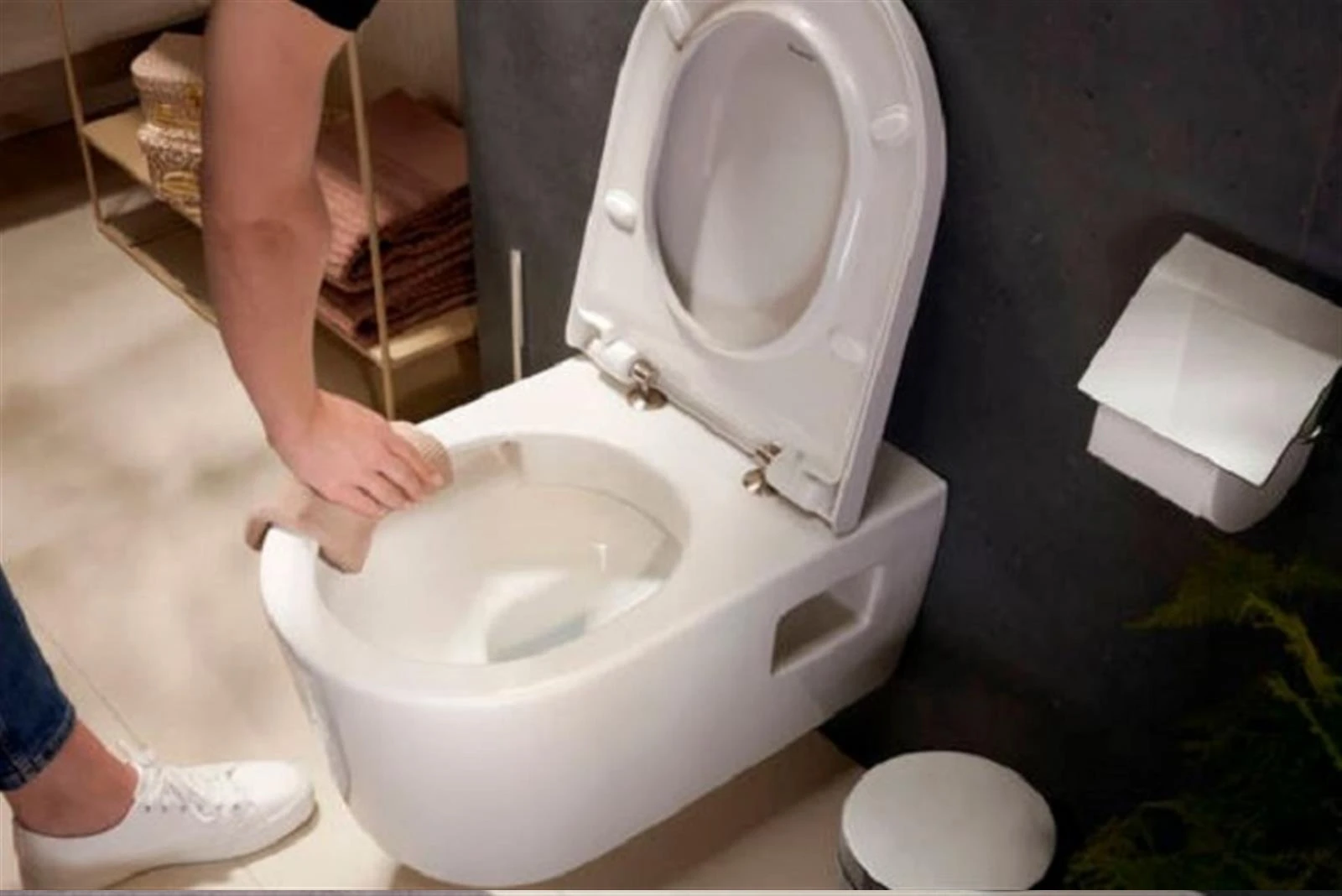 Bâti support et WC suspendu Hansgrohe