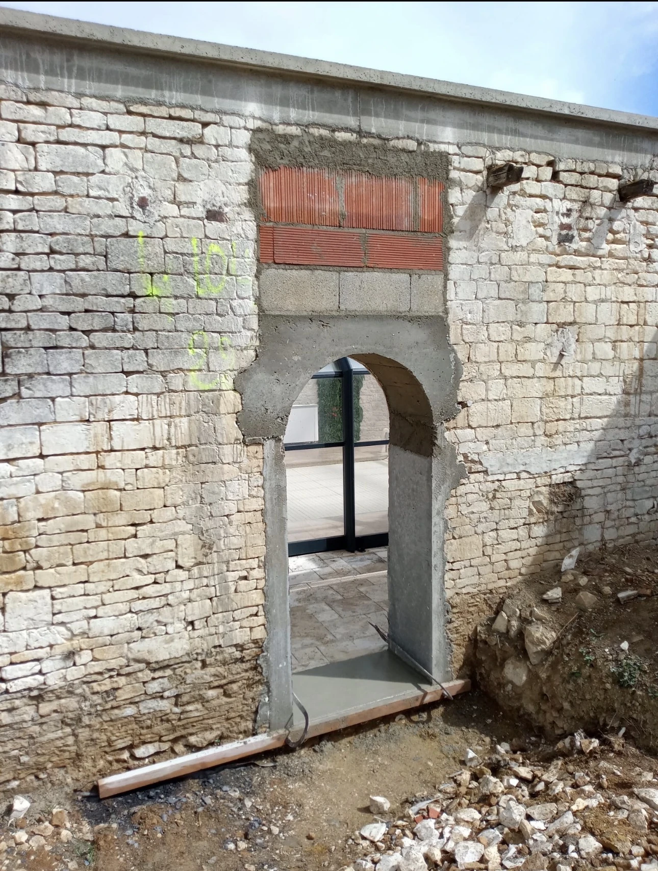 Création d'Ouvertures (Portes, Fenêtres & Baies Vitrées) & Murs Porteurs