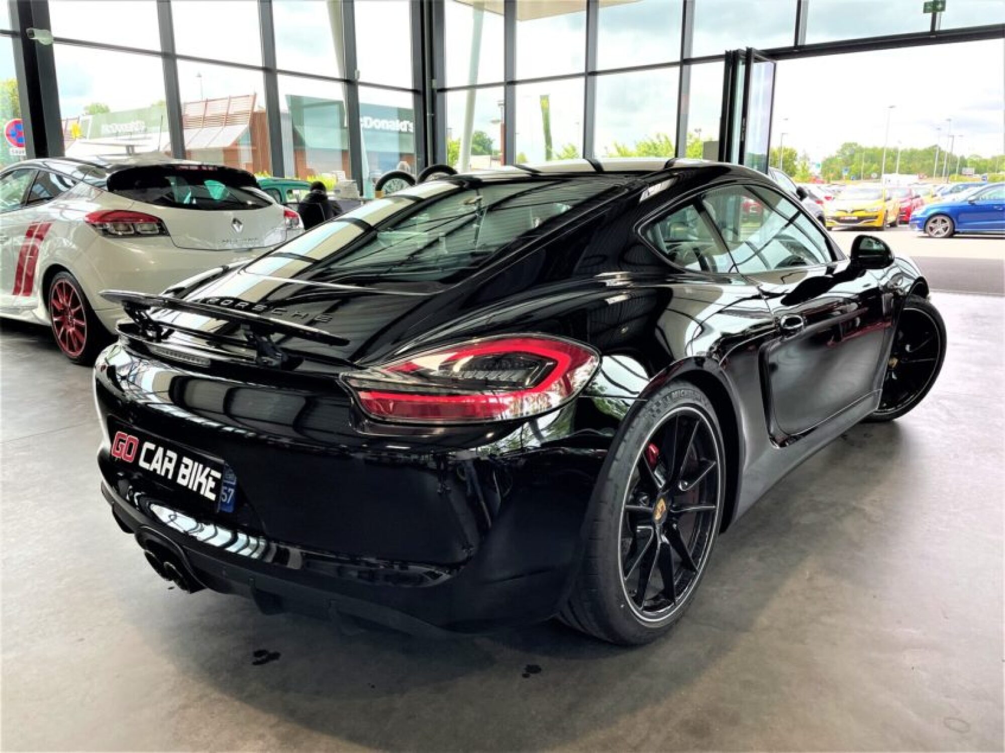 Porsche Cayman GTS