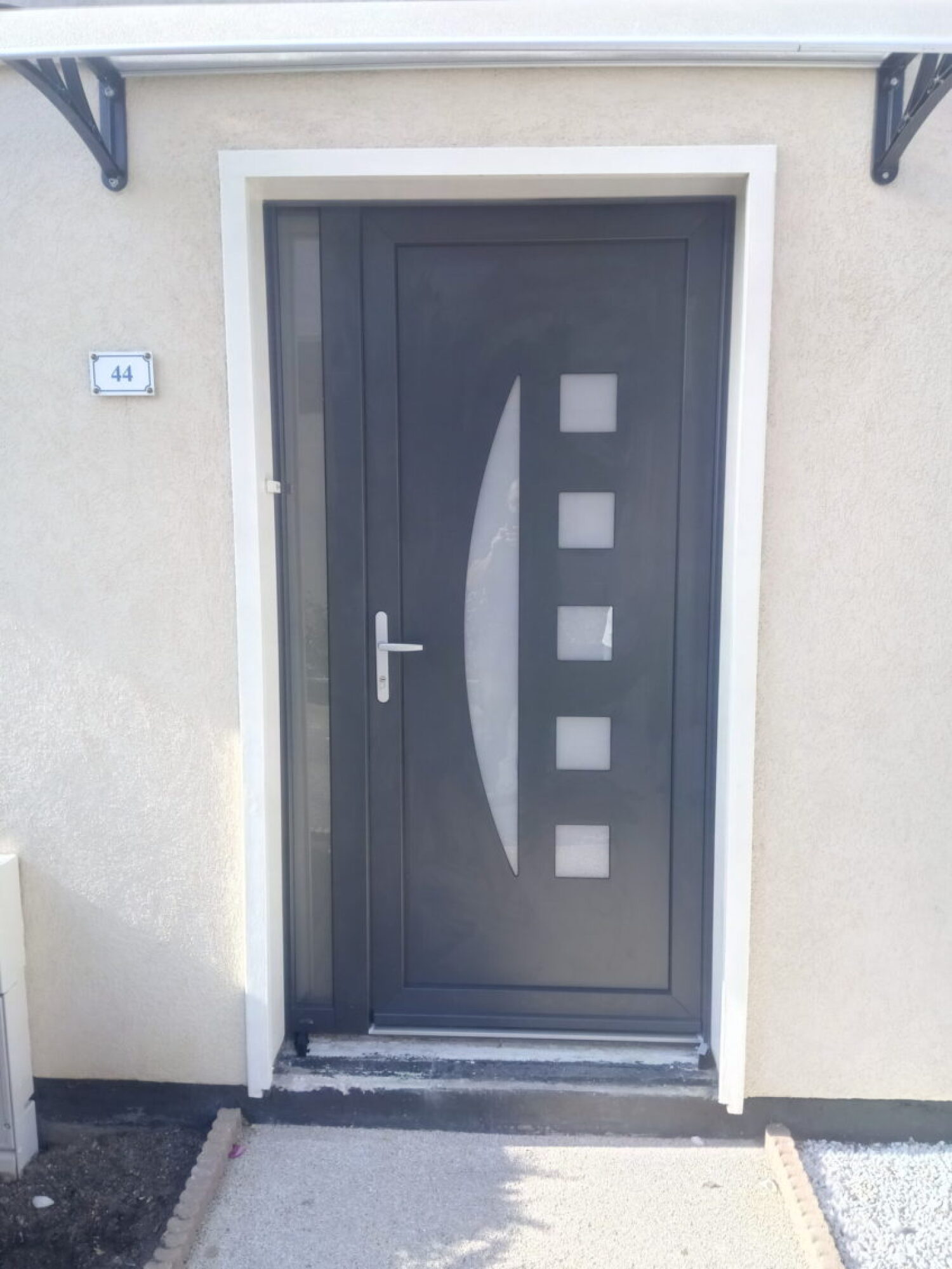 Porte d'entrée en PVC