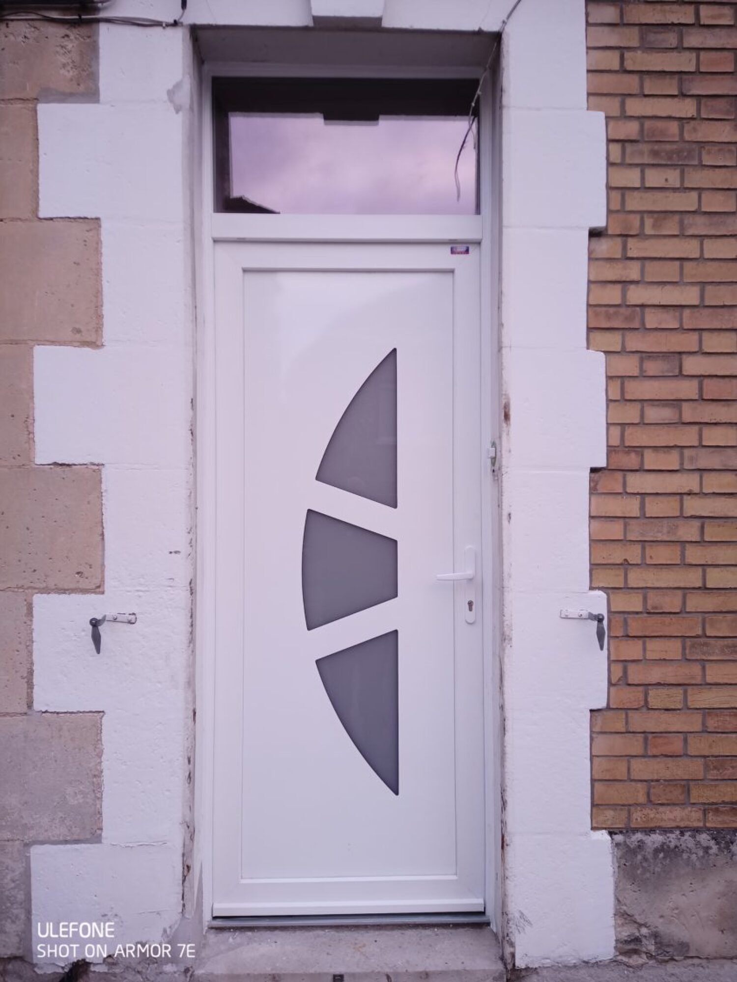 Porte d'entrée en PVC