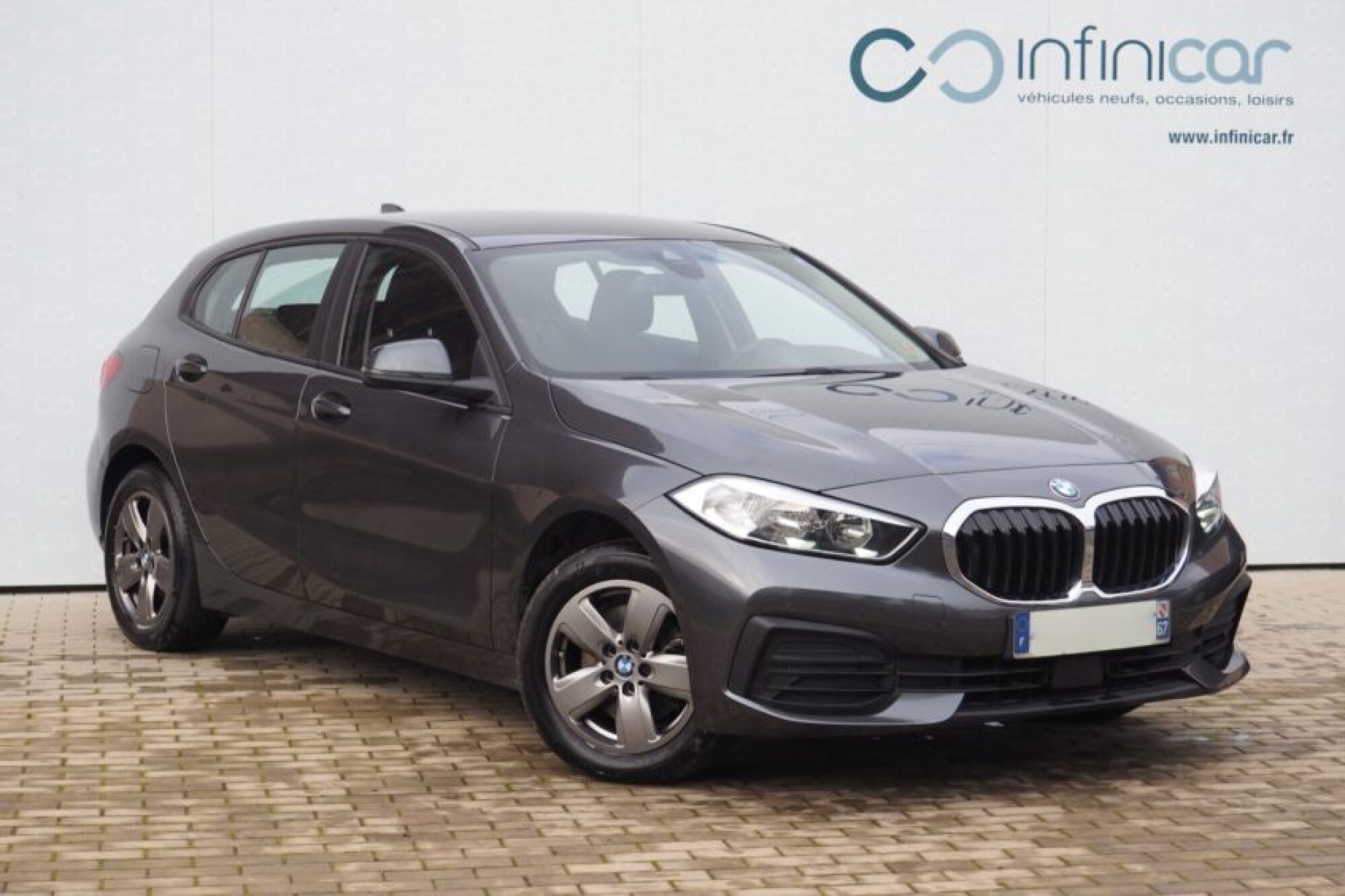 BMW 118i (F40)