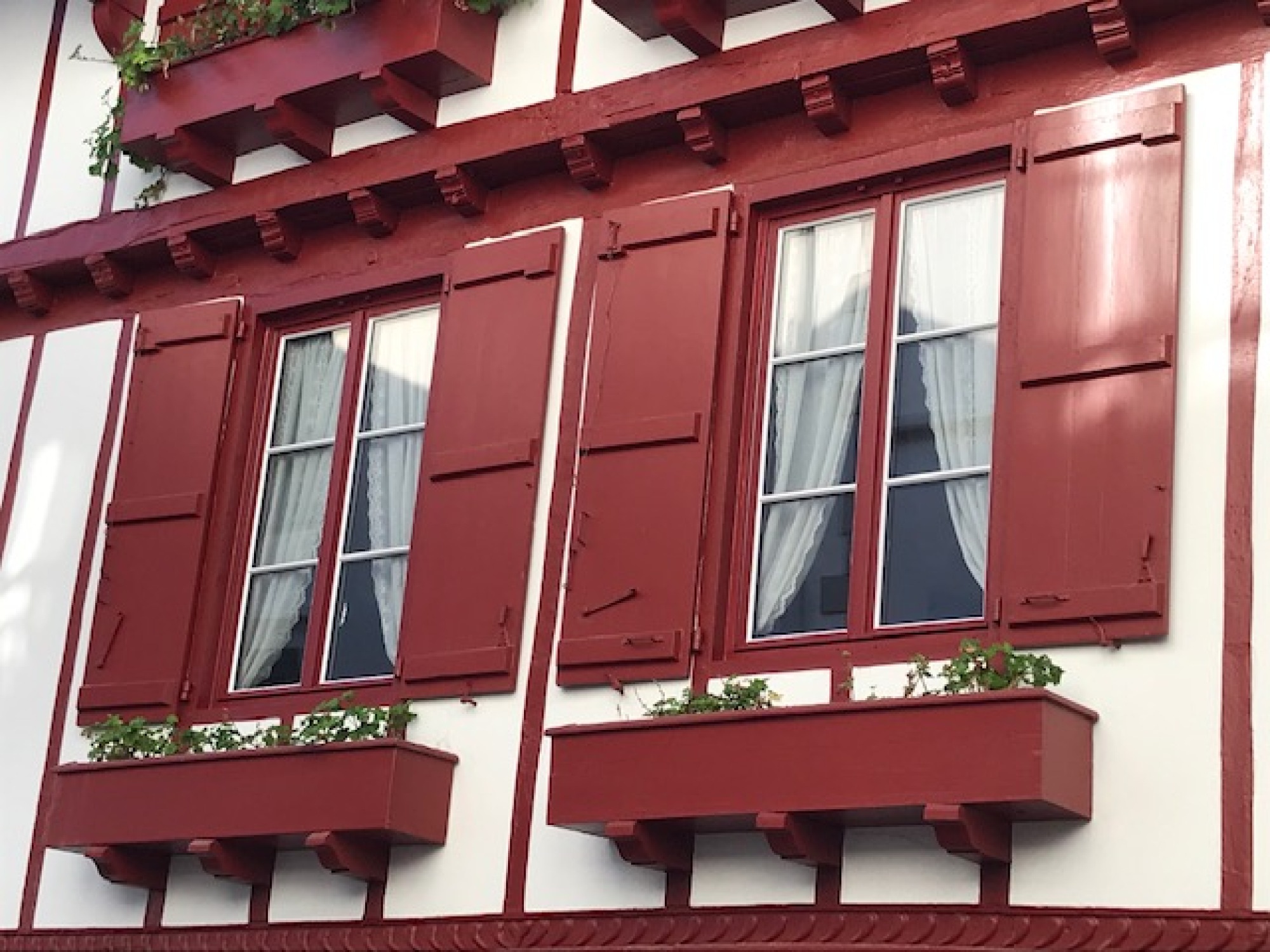 Pose de fenêtre bois sur mesure