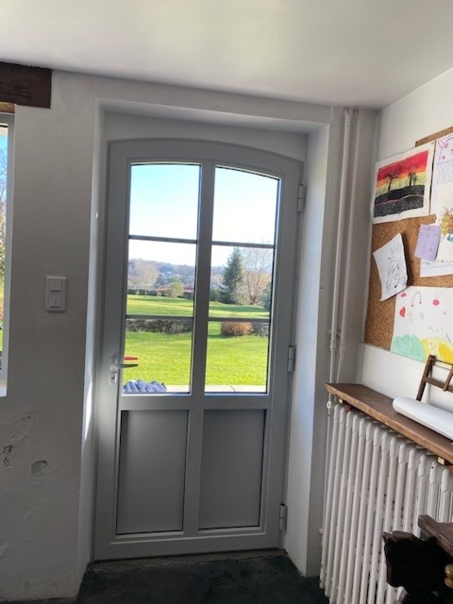 Pose de porte fenêtre aluminium sur mesure