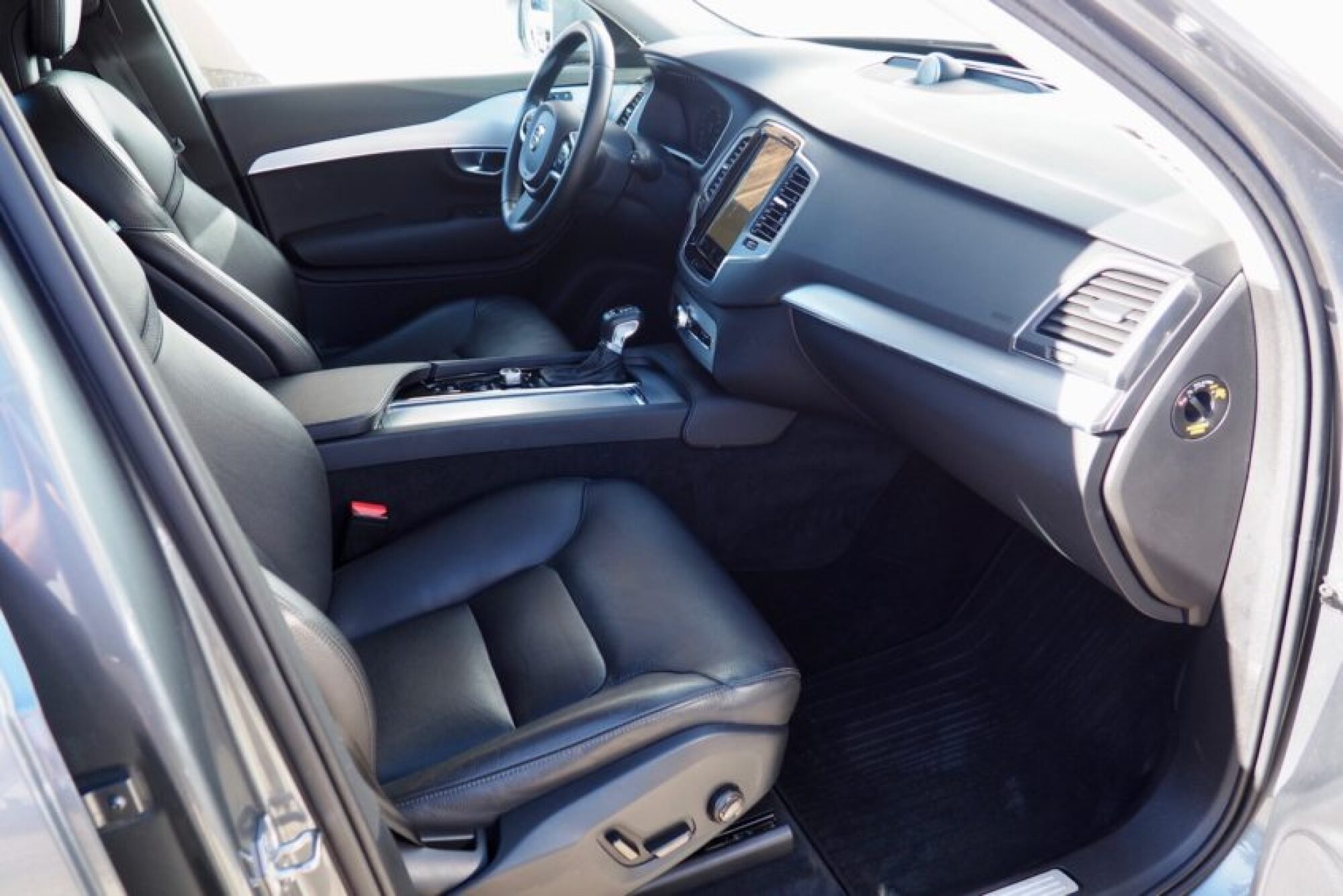Volvo XC90 D4