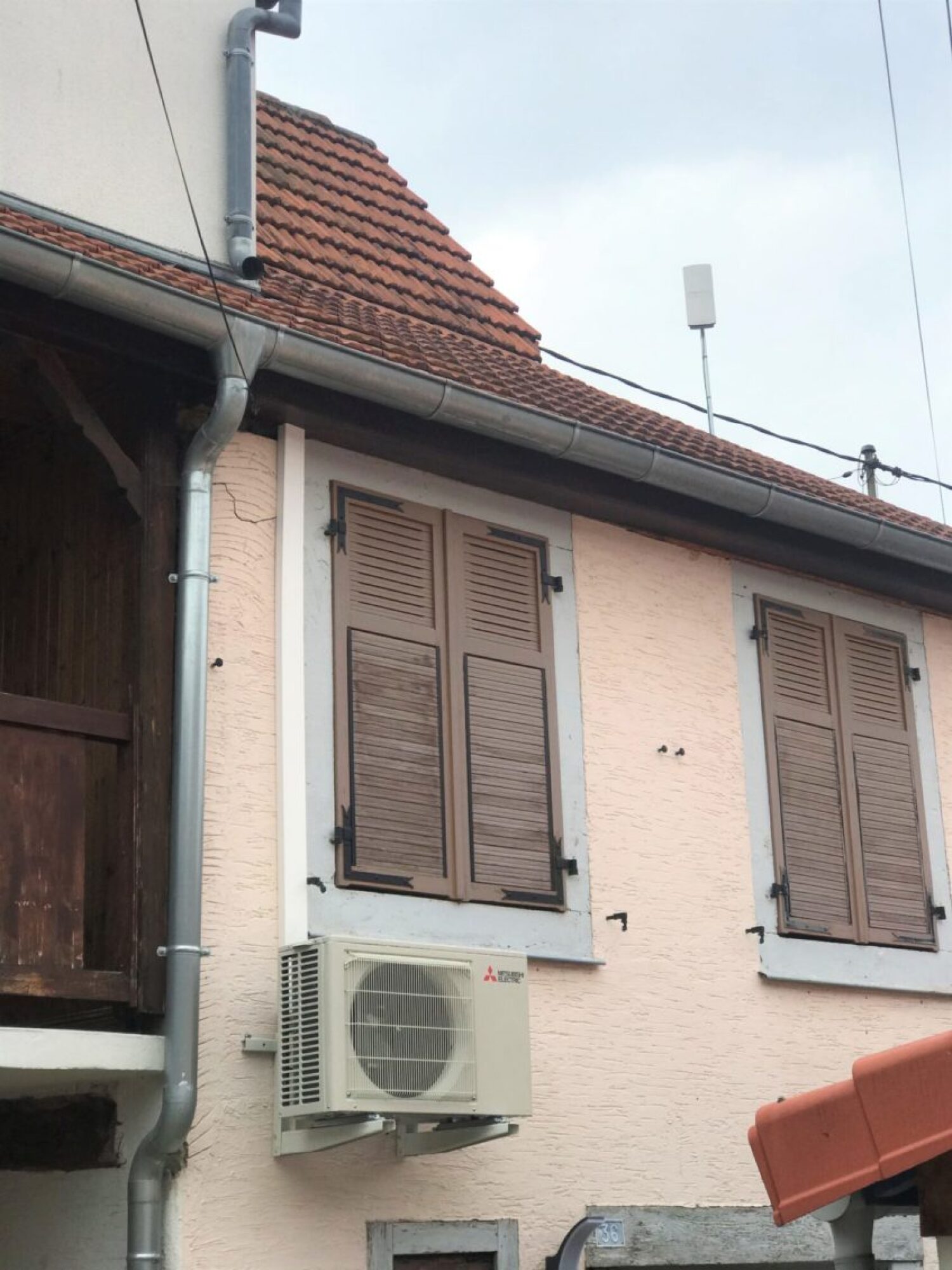 Installation climatisation PAC AIR-AIR MITSUBISHI dans une maison à Mutzig