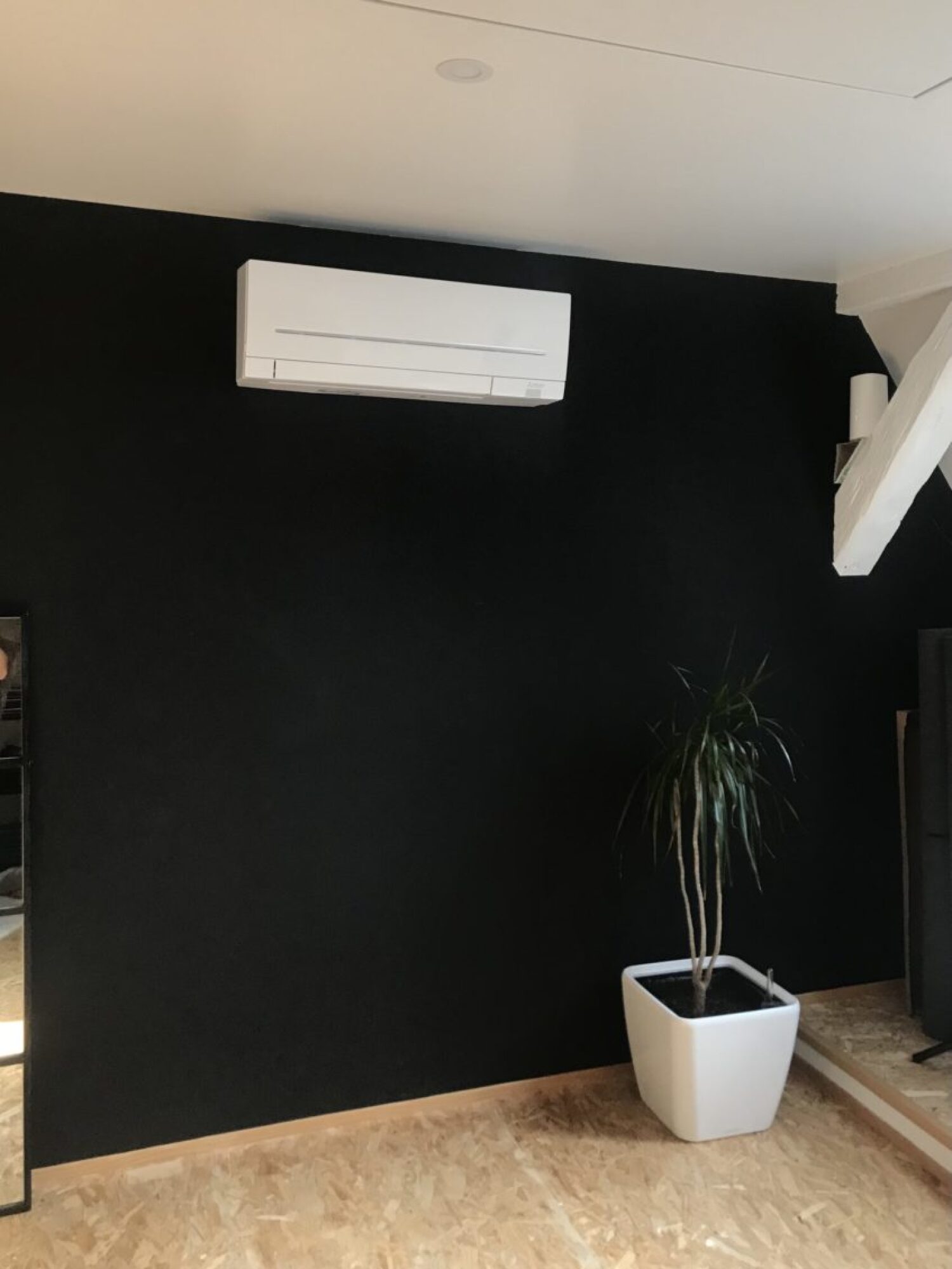 Installation climatisation PAC AIR-AIR MITSUBISHI dans une maison à Mutzig