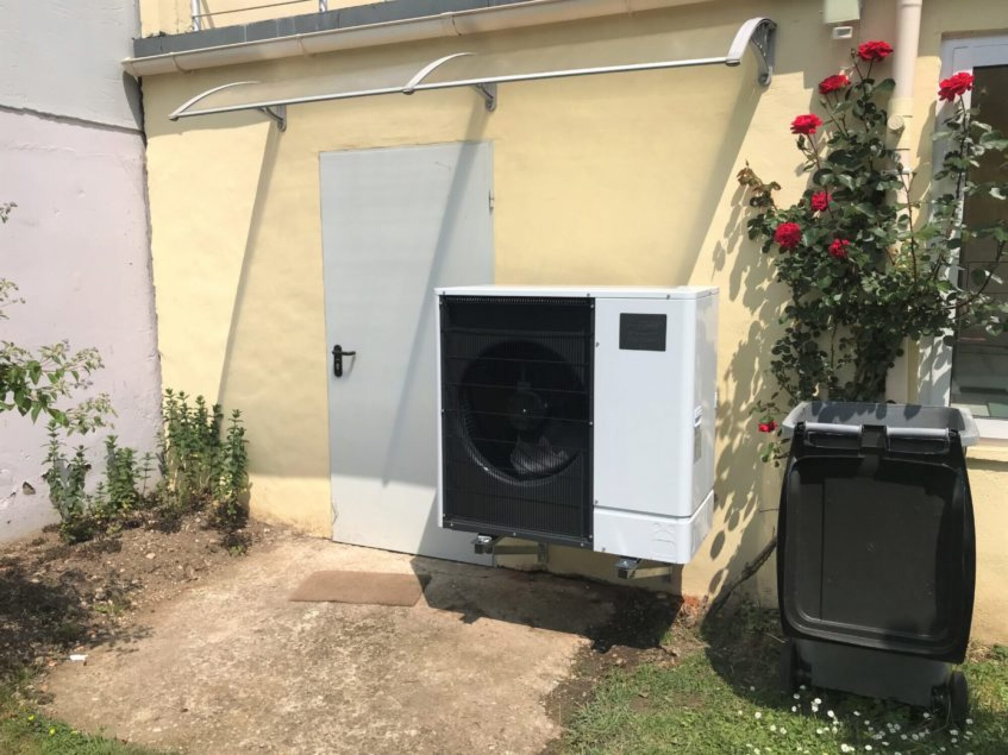 Installation de pompe  chaleur (PAC) AIR-EAU MITSUBISHI à Erstein