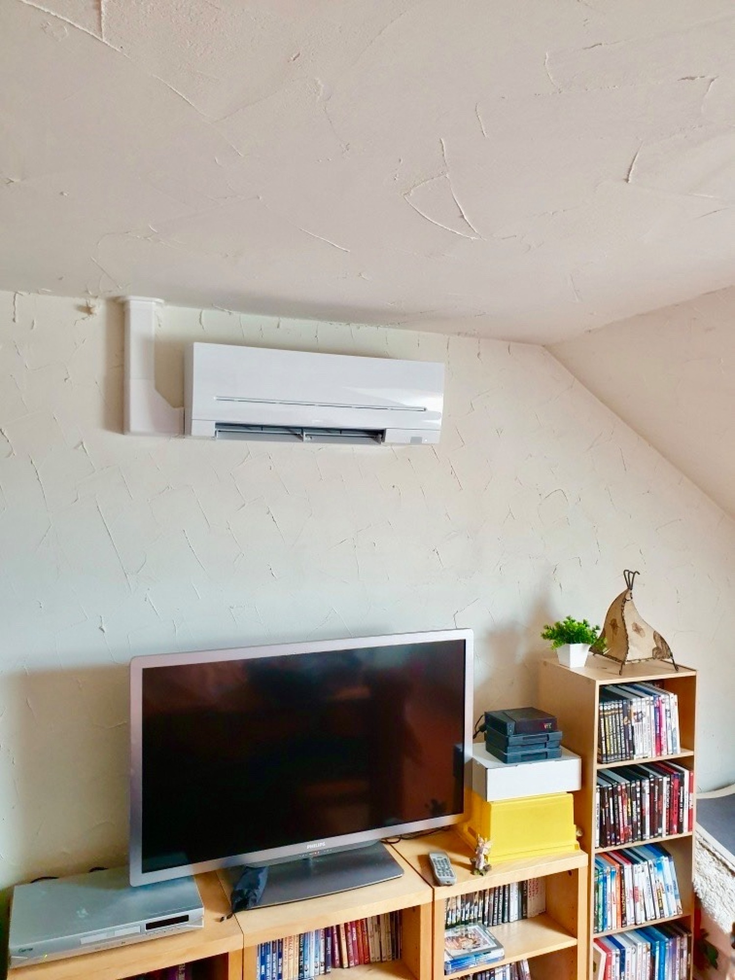 Installation d'une climatisation PAC AIR-AIR MITSUBISHI dans un appartement à Duppigheim