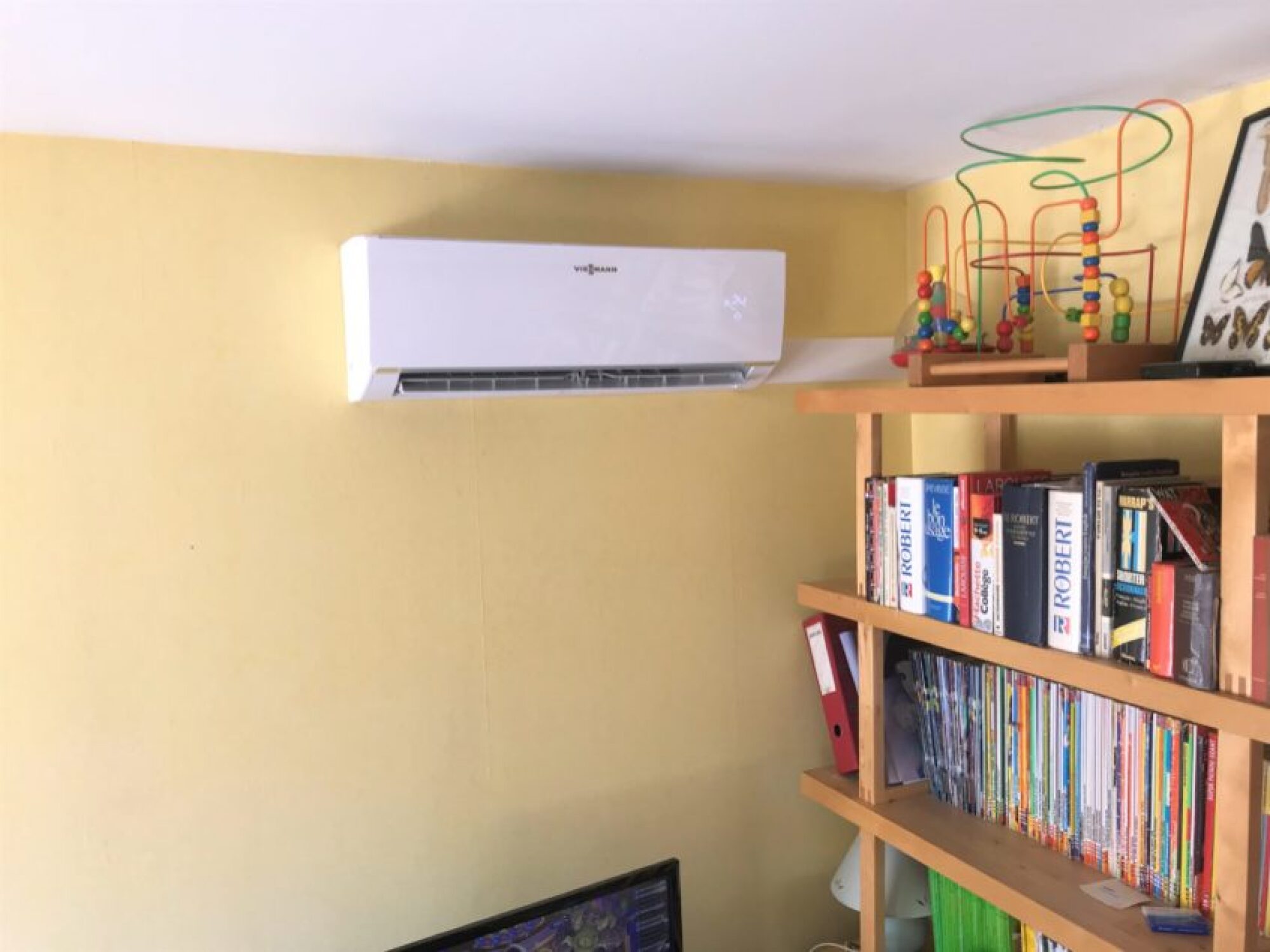 Installation d'une climatisation PAC AIR-AIR en bi-split dans une maison à Hipsheim