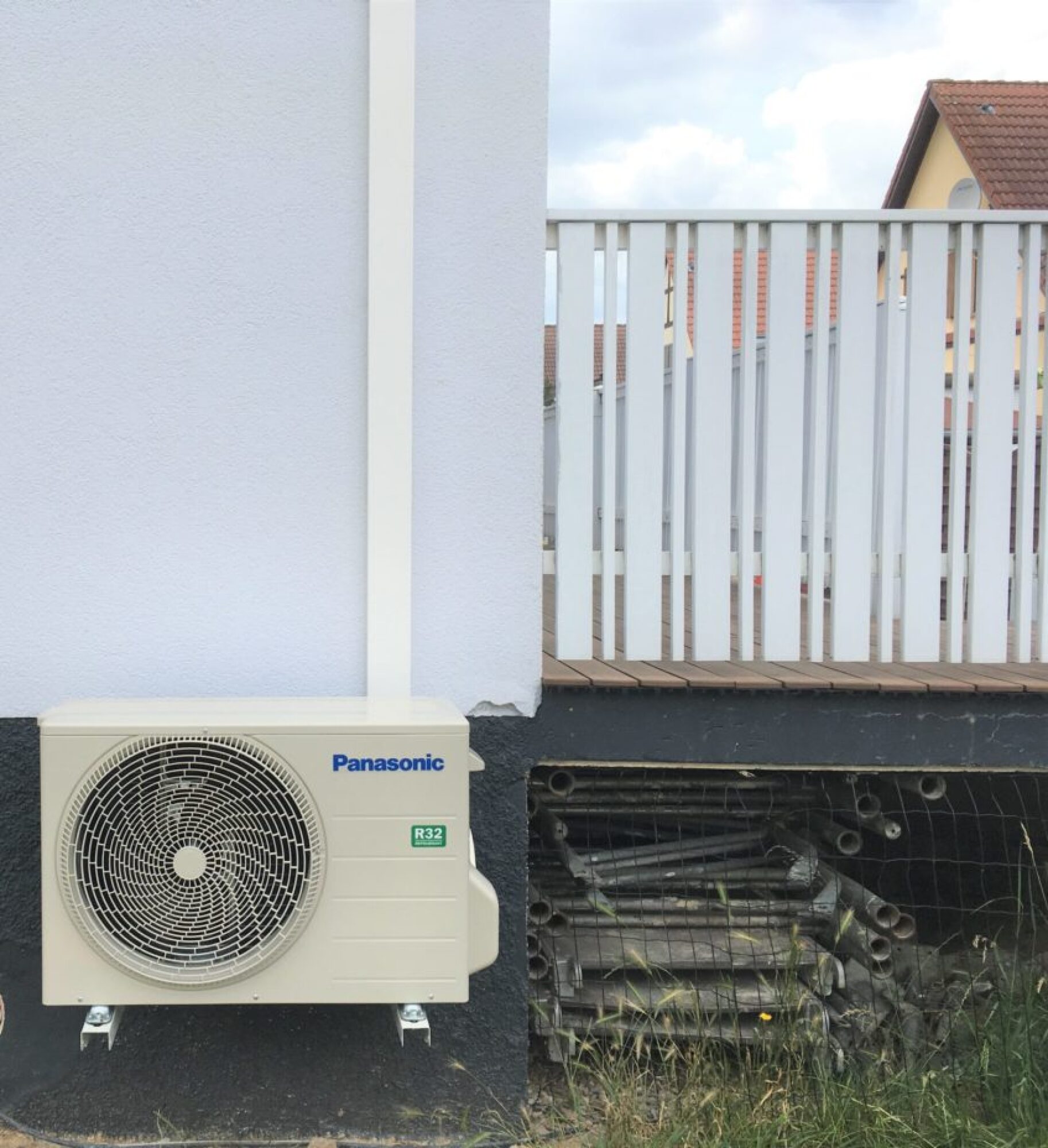 Installation d'une climatisation réversible PAC AIR-AIR PANASONIC, unité murale ETHEREA Z