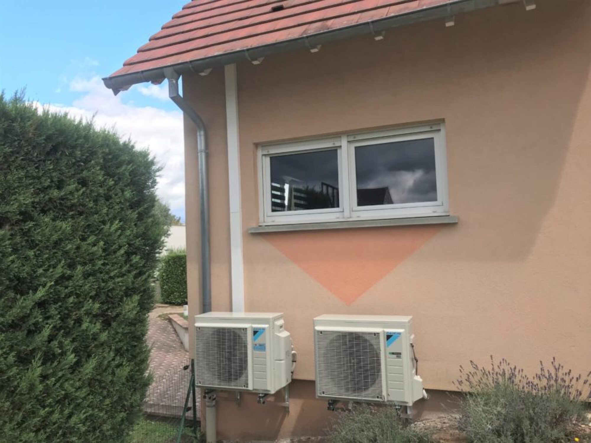 Installation PAC AIR-AIR (climatisation réversible) muraux Stylish DAIKIN multi-split à Holtzheim