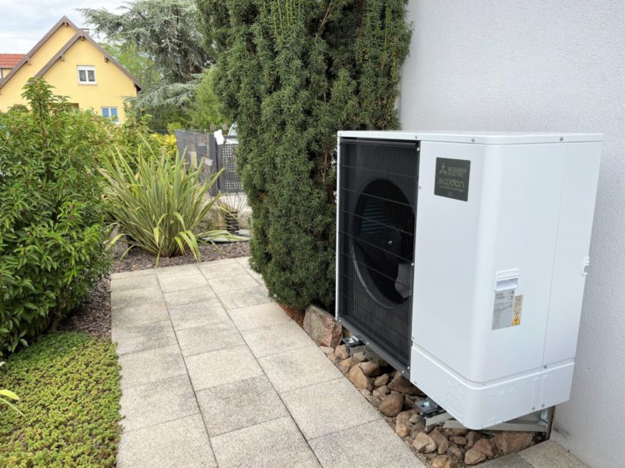 Installation pompe à chaleur (PAC) AIR-EAU MITSUBISHI power inverter silence à Scherwiller