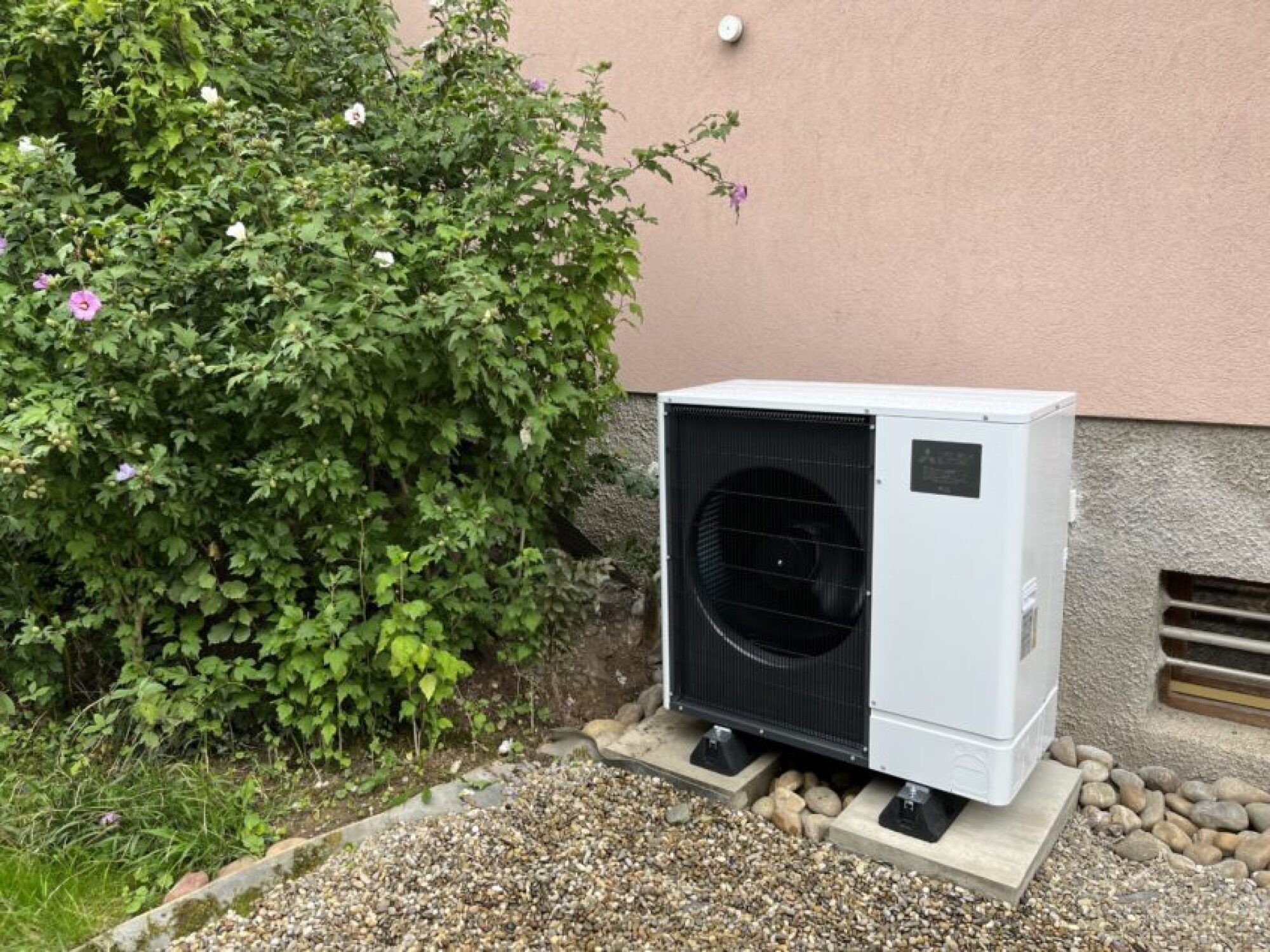 Installation d'une PAC AIR-EAU MITSUBISHI ZUBADAN SILENCE à Fegersheim